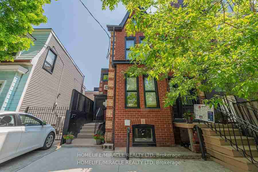 1 Givins Toronto C01 - Property Image