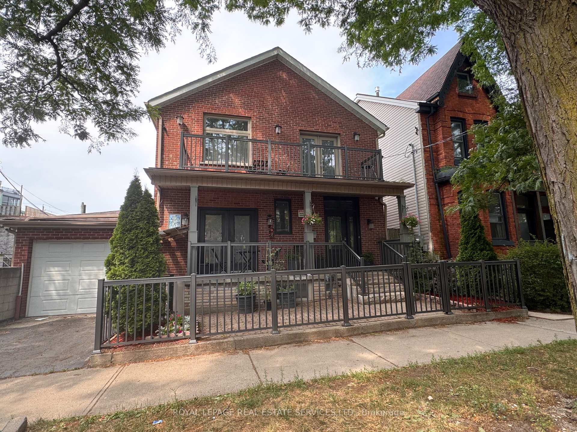 4 Lakeview