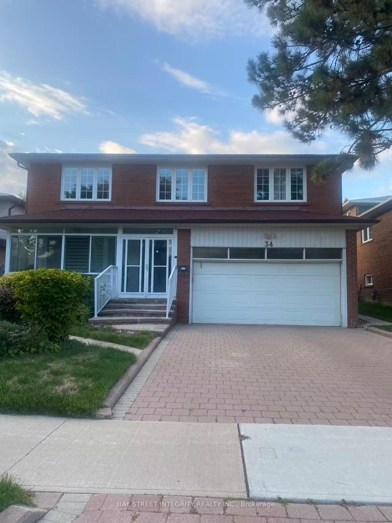 34 Clovercrest