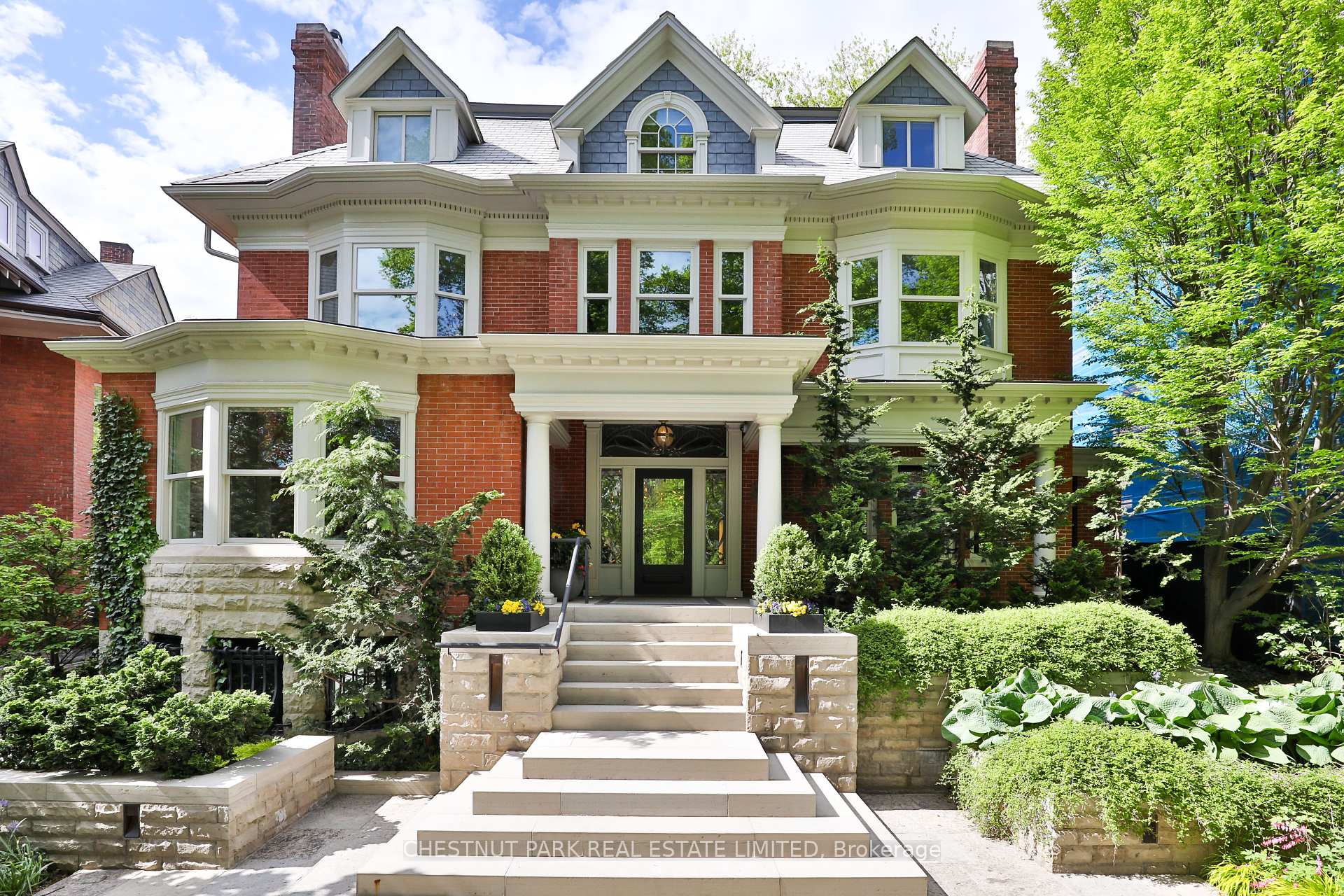 18 Chestnut Park