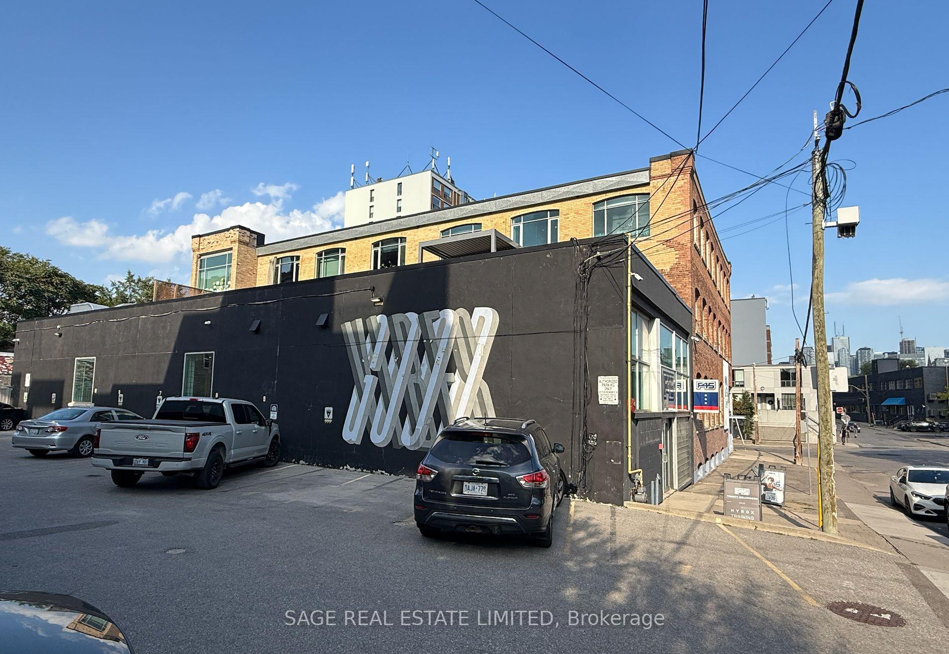 828 Richmond St