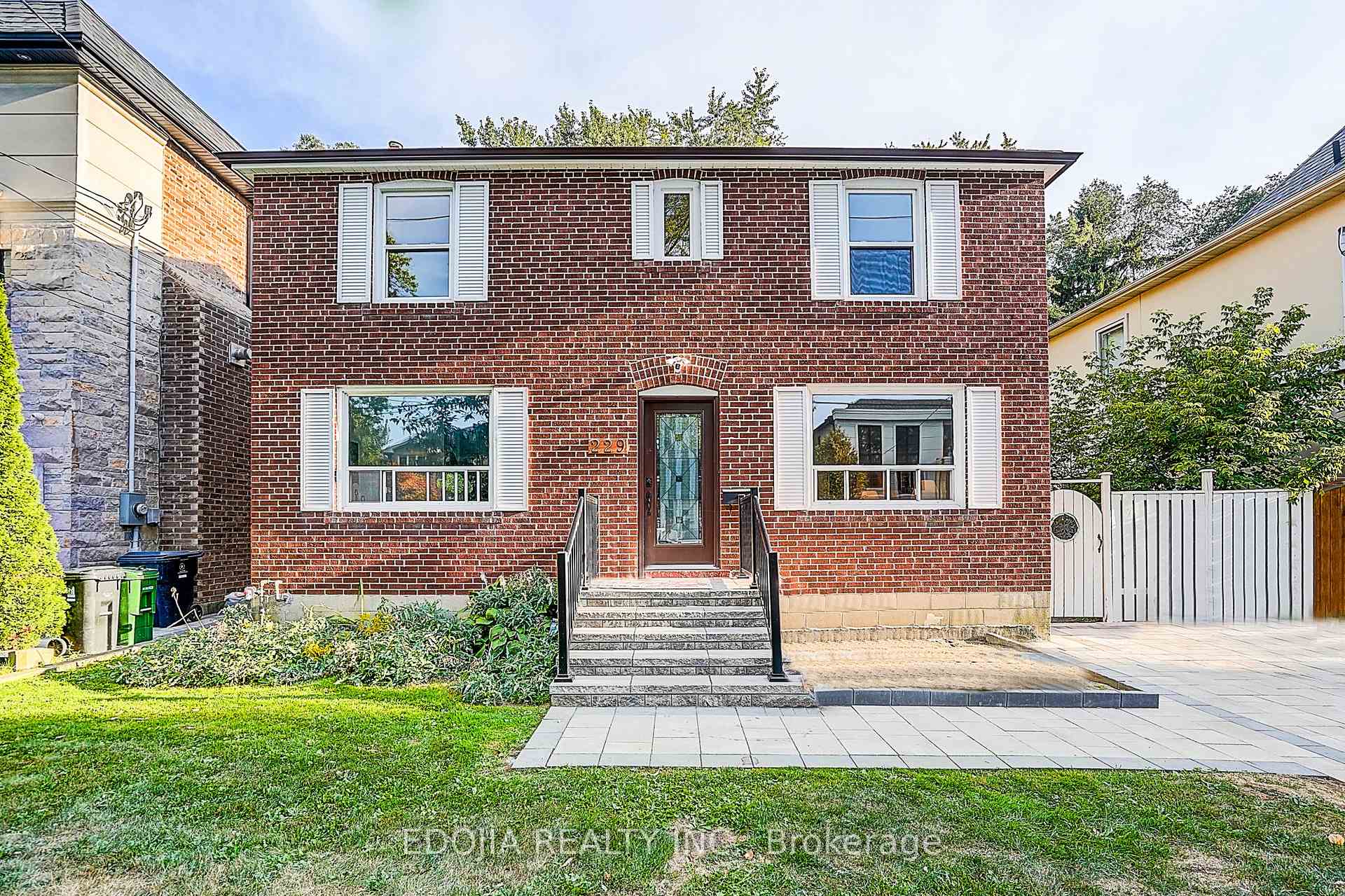 229 Empress