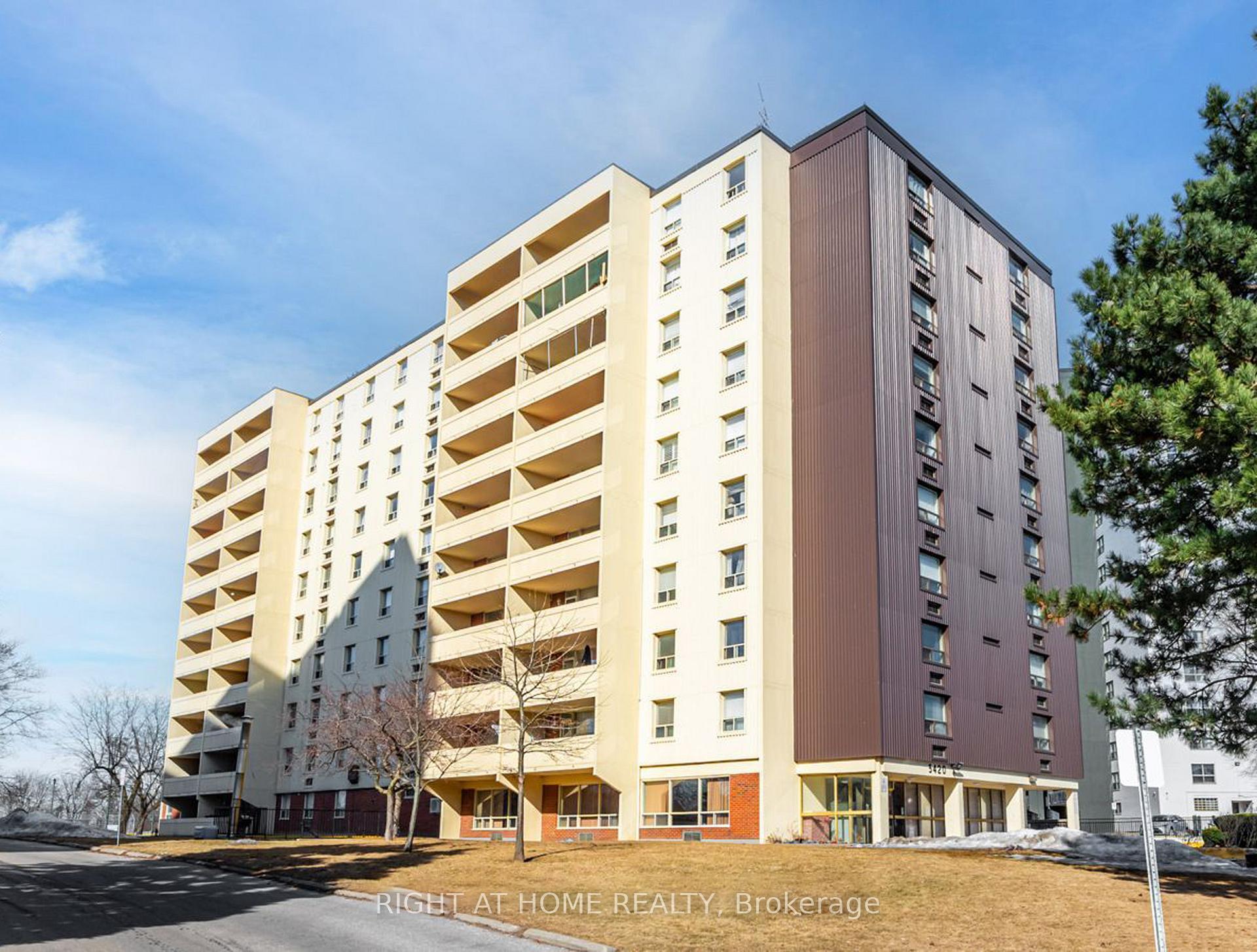3420 Eglinton