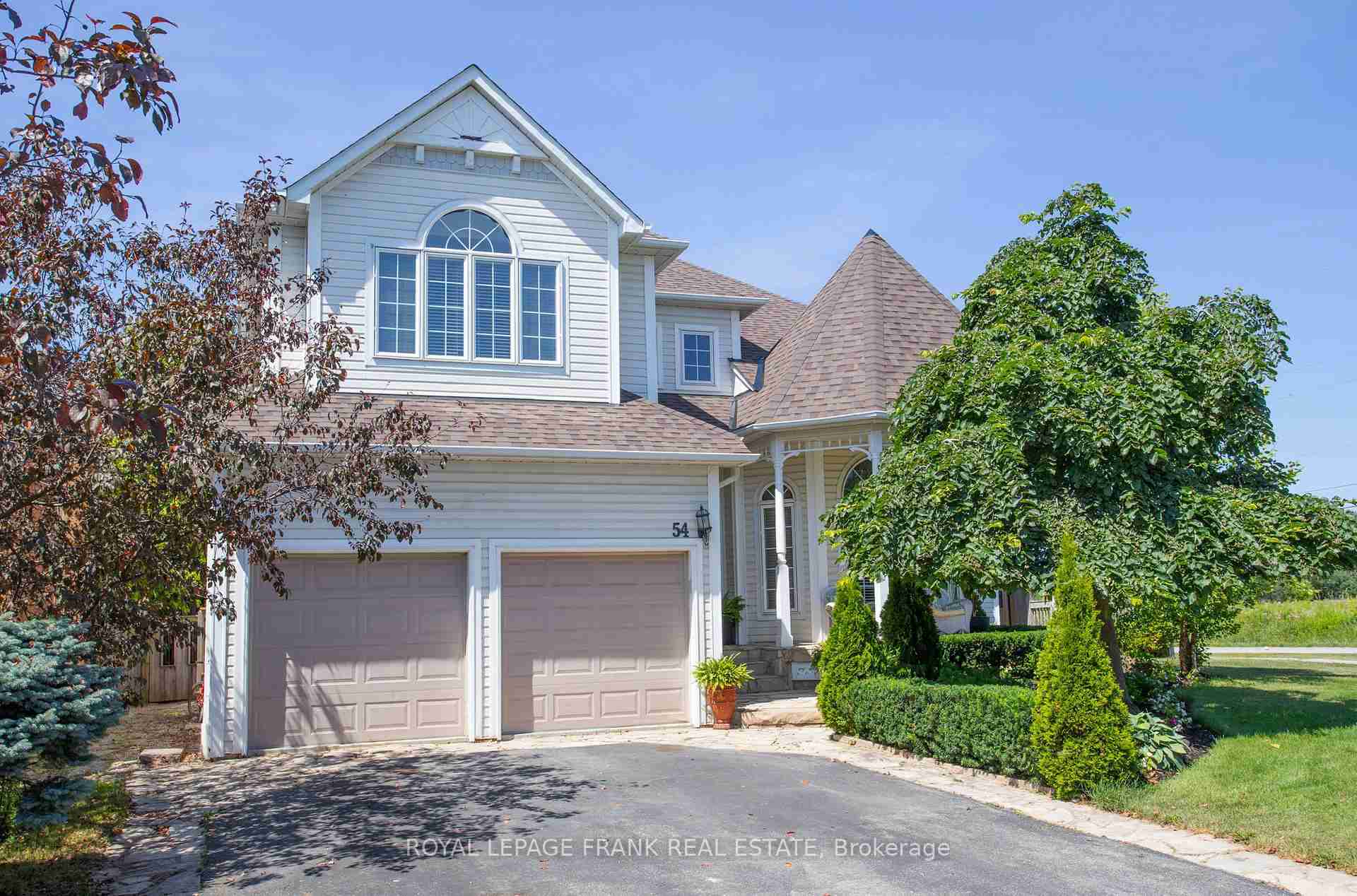 54 Selkirk Whitby - Property Image