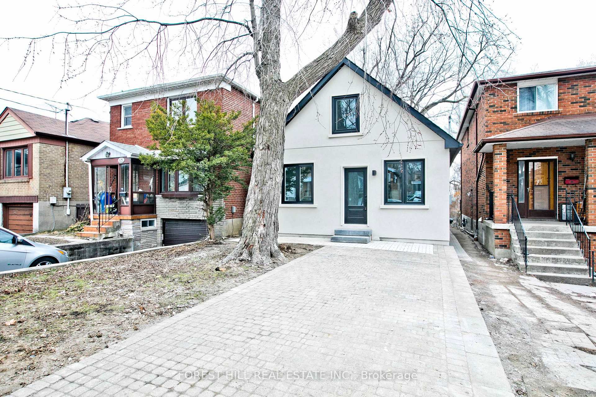 63 Pinegrove