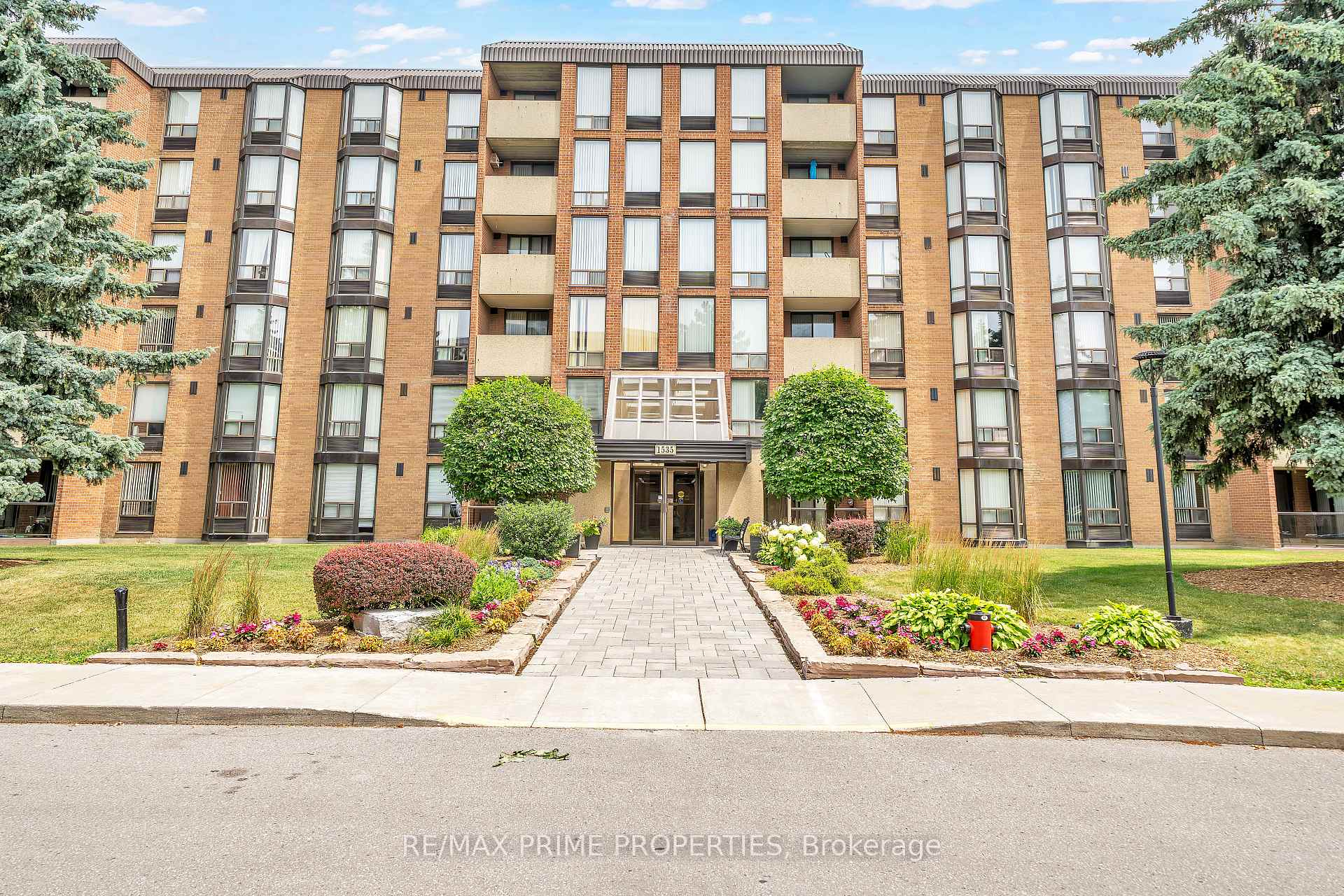1535 Diefenbaker