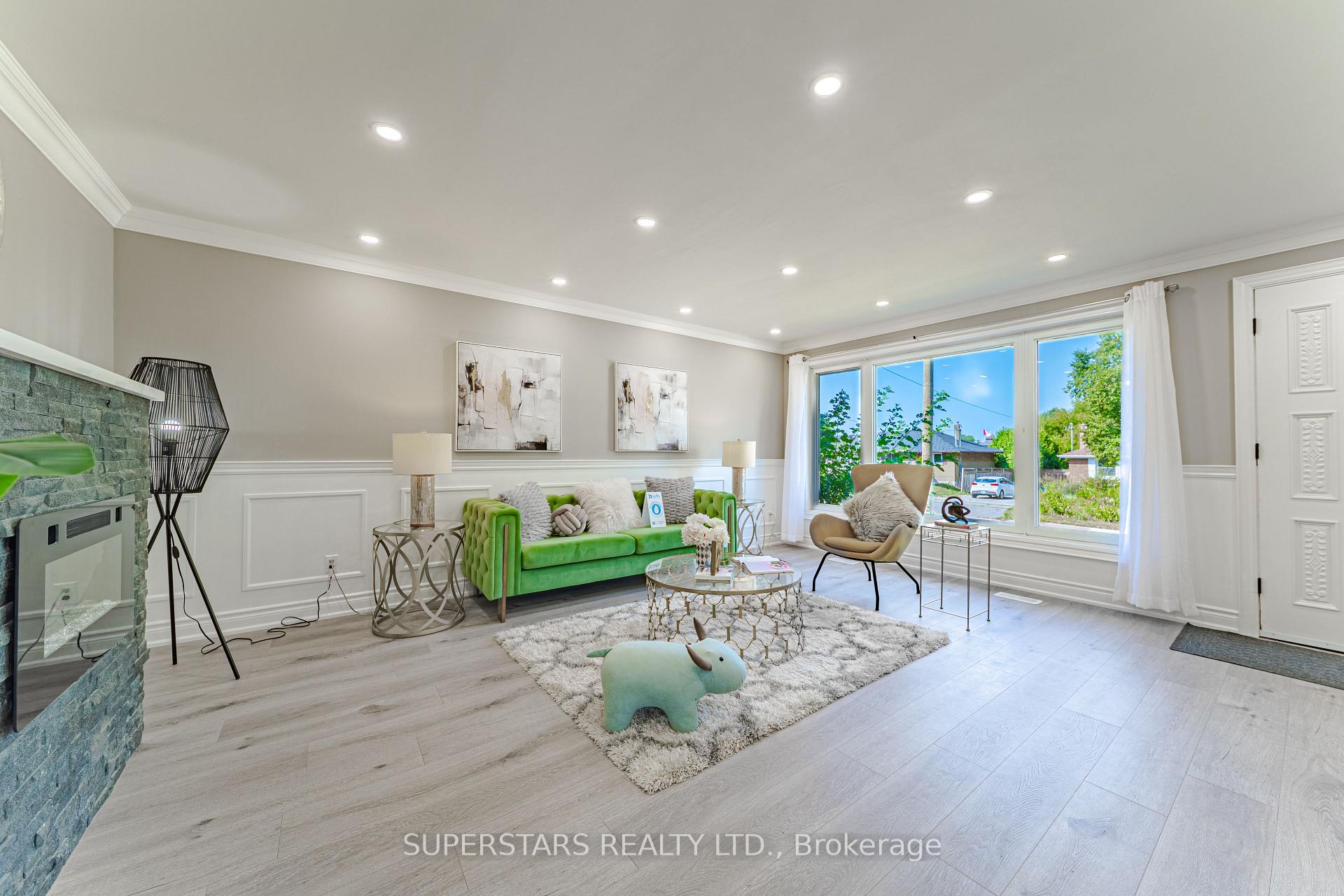 461 Cromwell