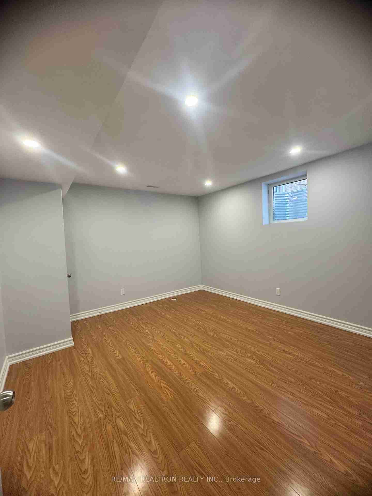 32 Whitlock Ajax - Property Image