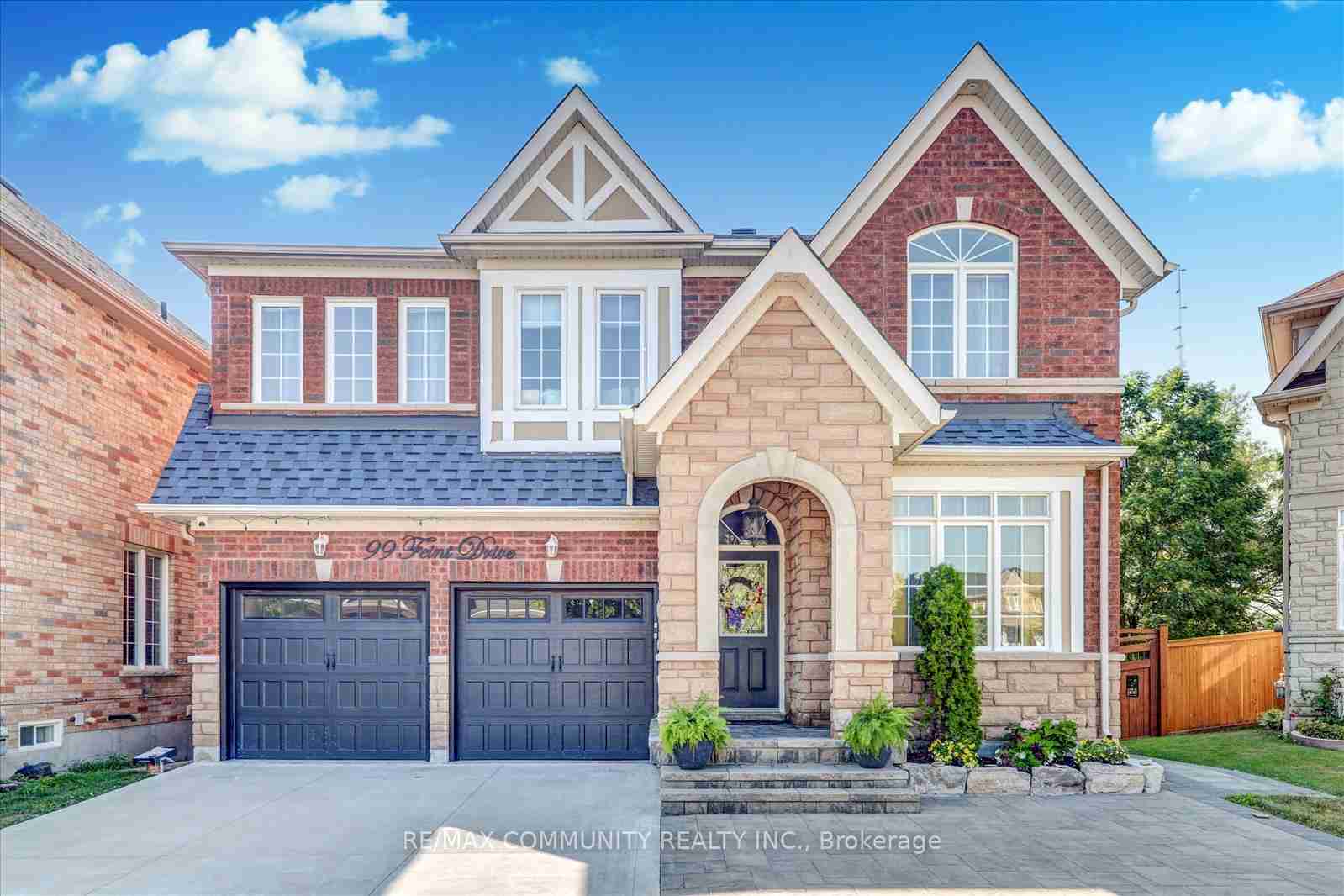 99 Feint Ajax - Property Image