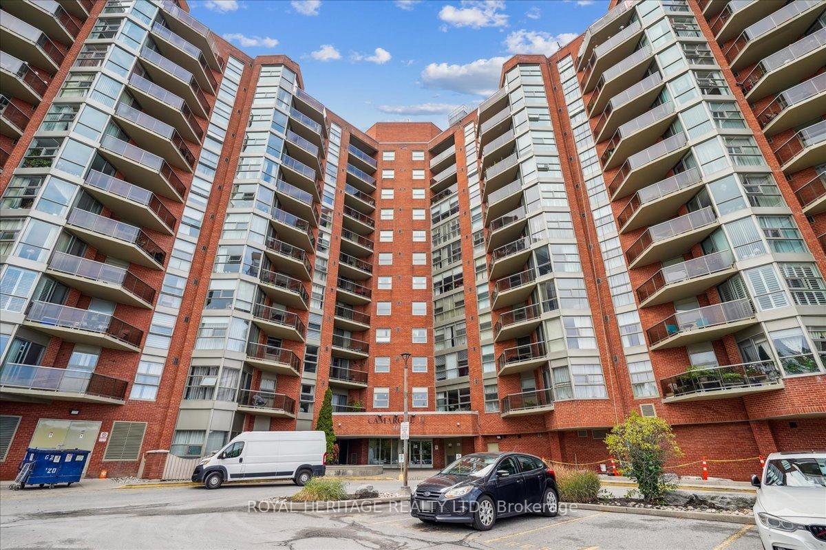 20 Dean Park