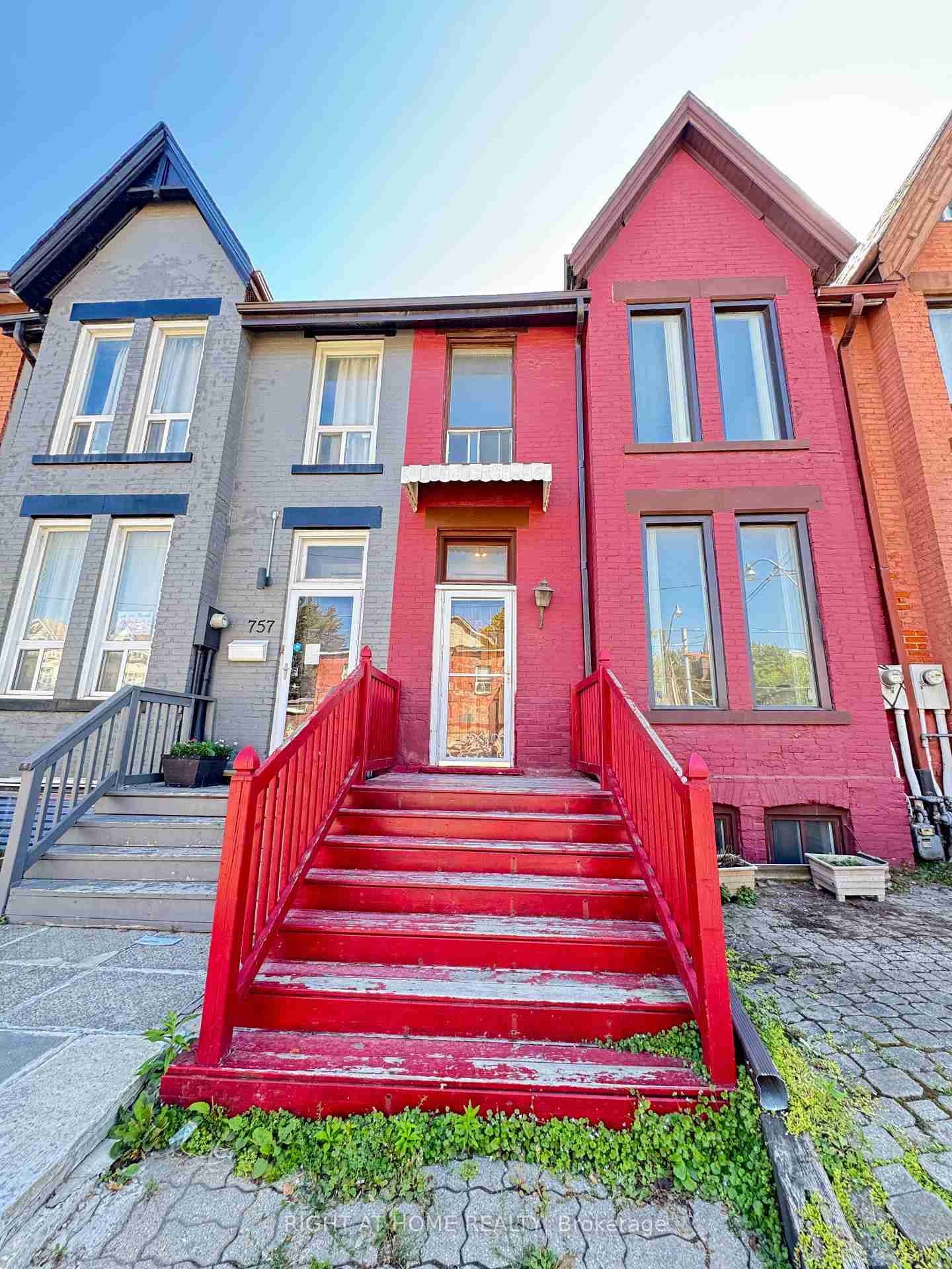 755 Gerrard Toronto E01 - Property Image