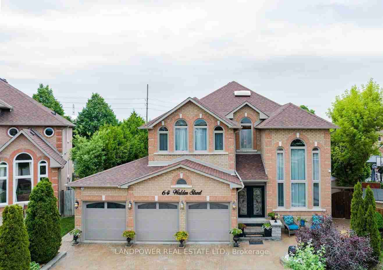 64 Walden Markham - Property Image
