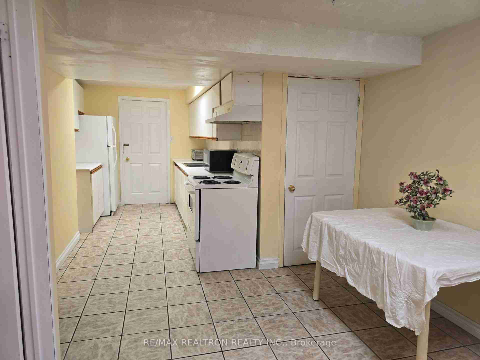 14 Westmoreland Markham - Property Image