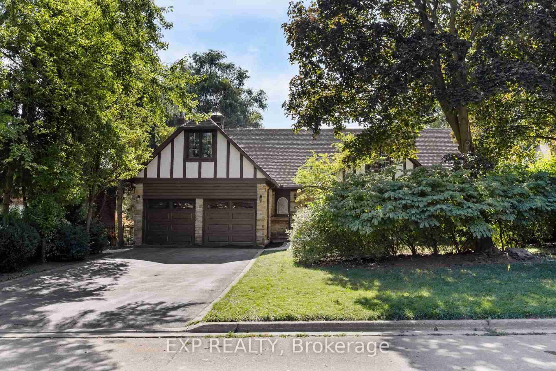 70 Hemingway Markham - Property Image