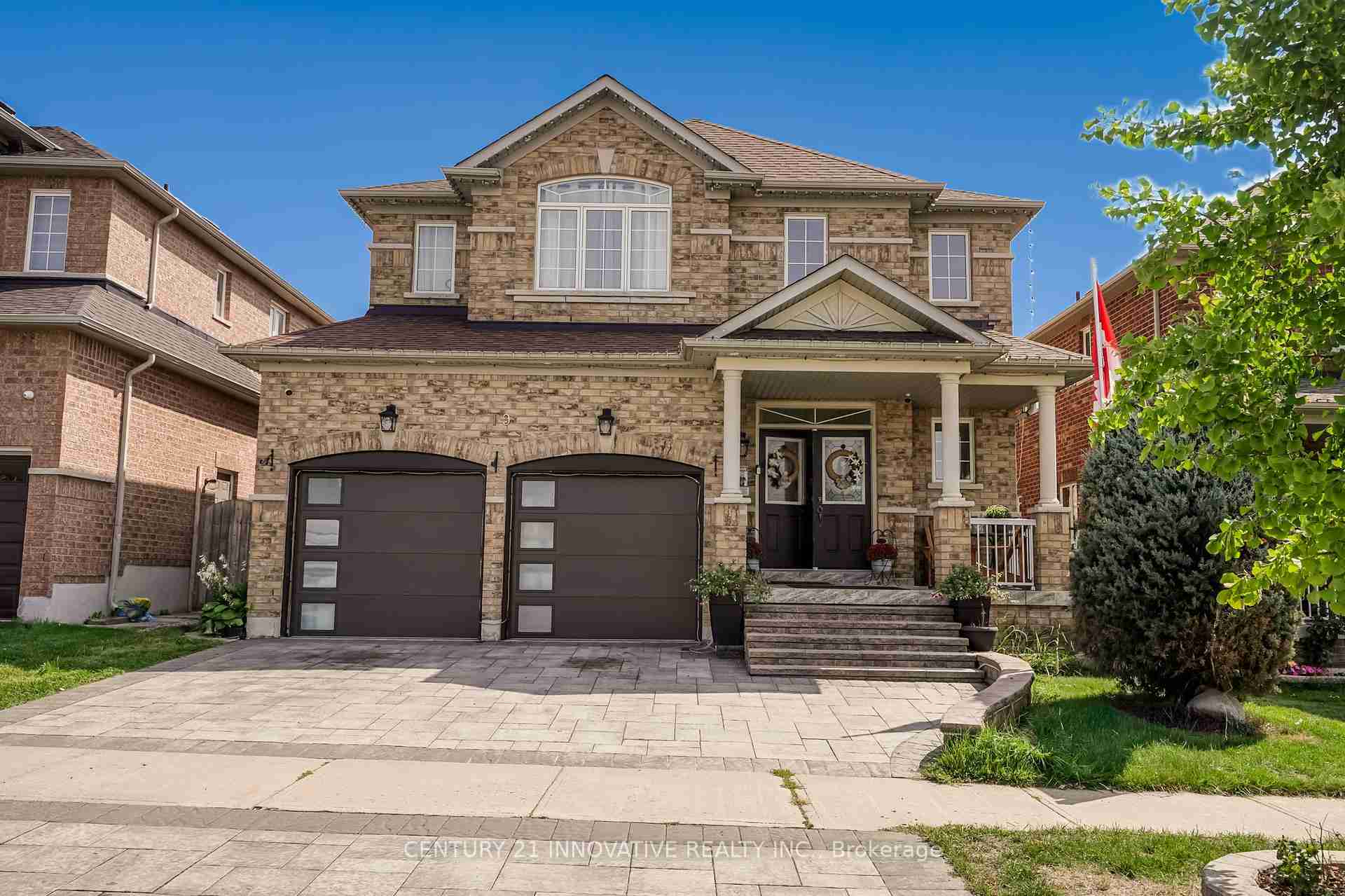 19 Nutmeg Markham - Property Image