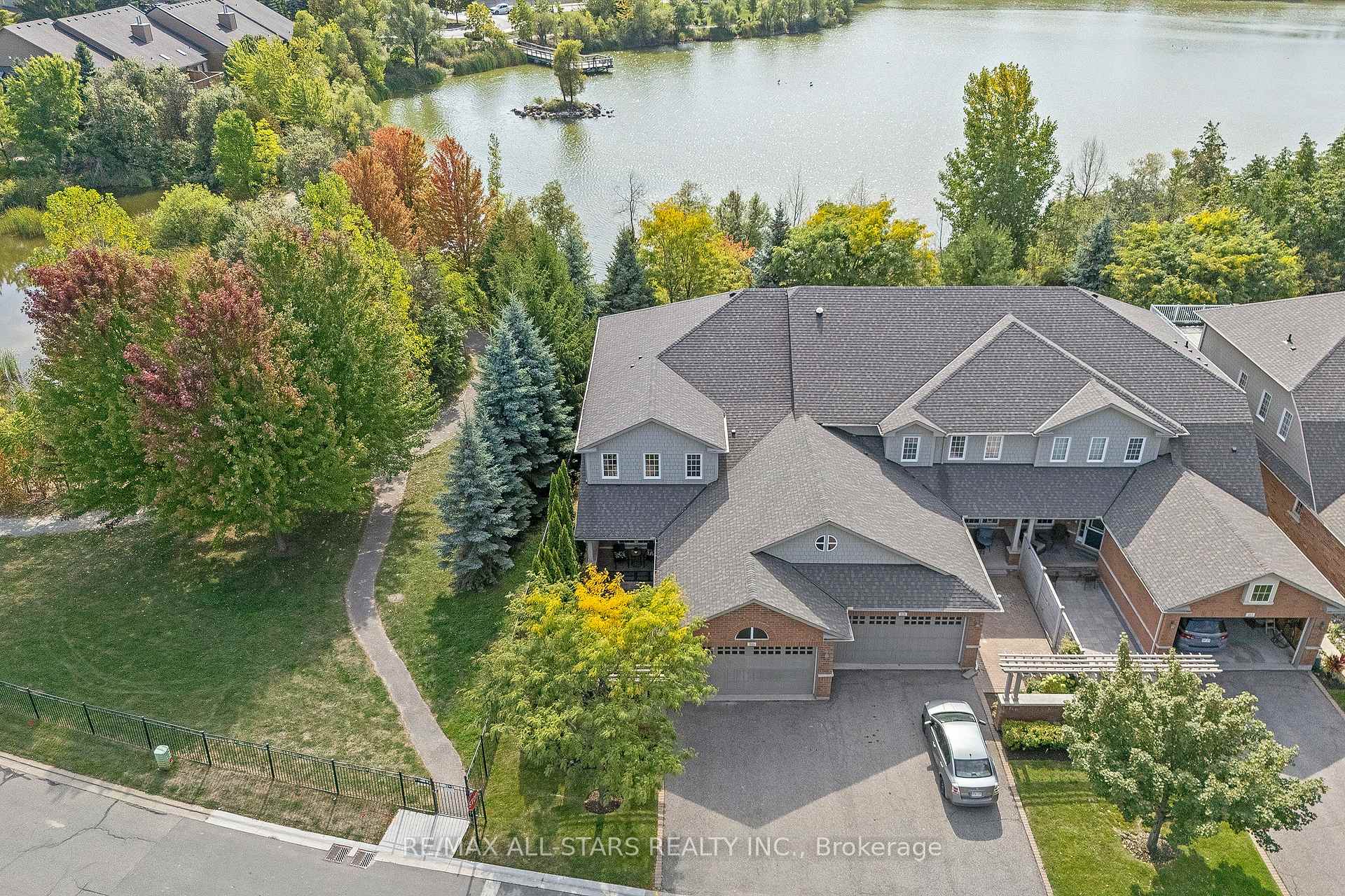 86 Lakeside Vista