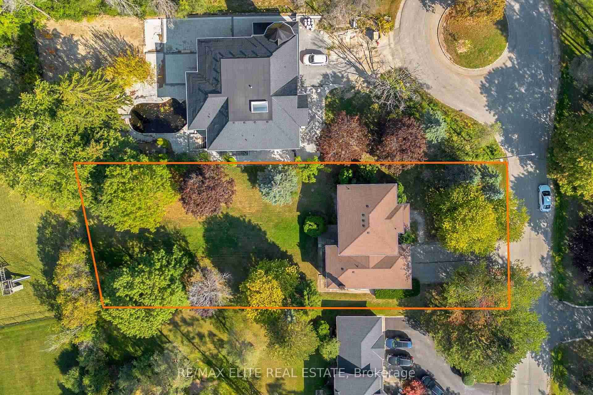 61 Beaufort Hills Richmond Hill - Property Image