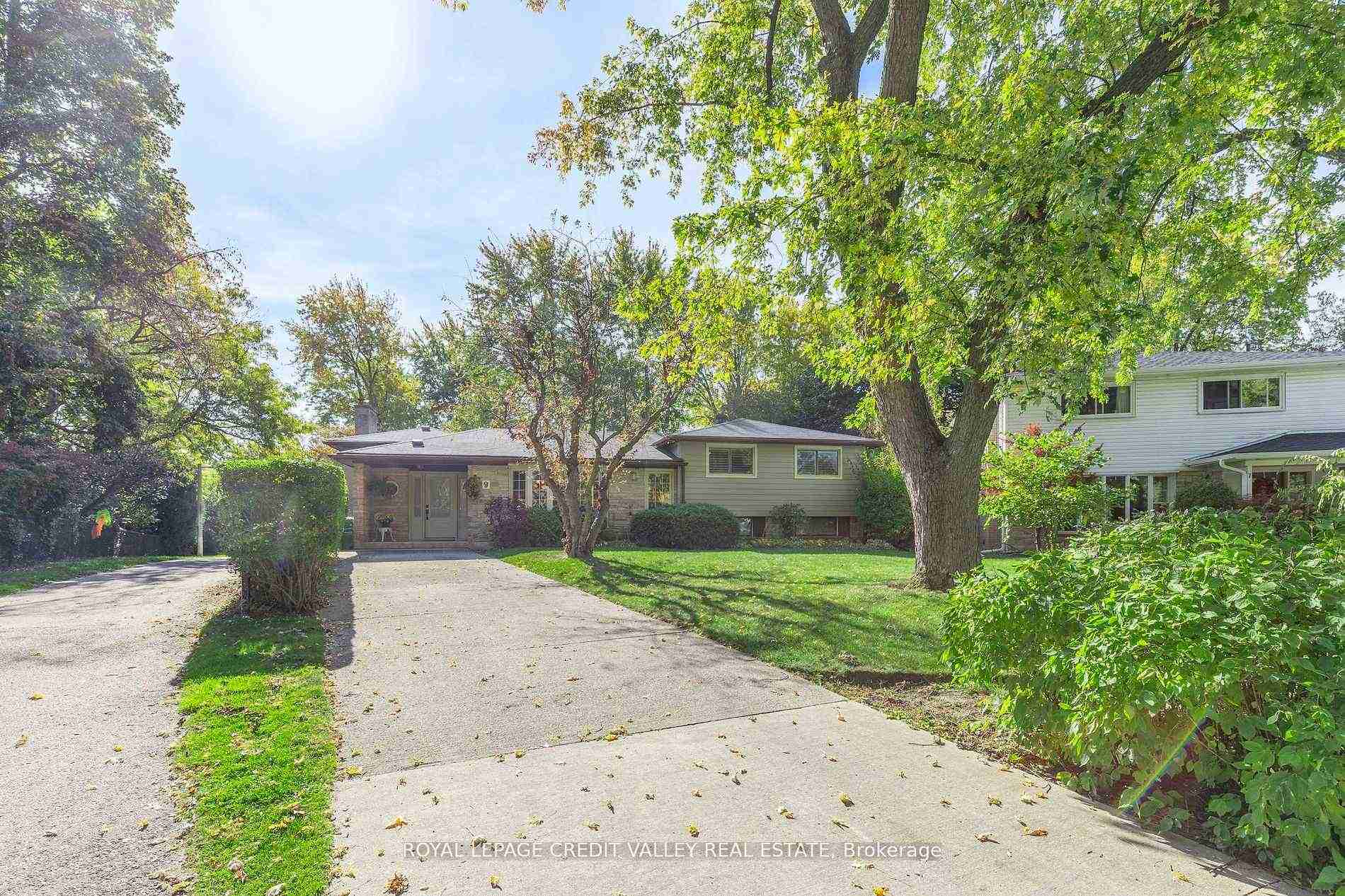 9 Norval Brampton - Property Image
