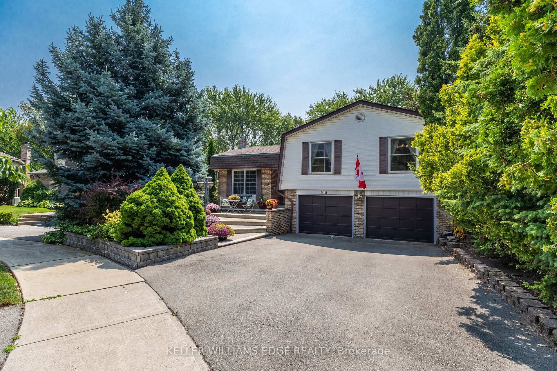 618 Empress