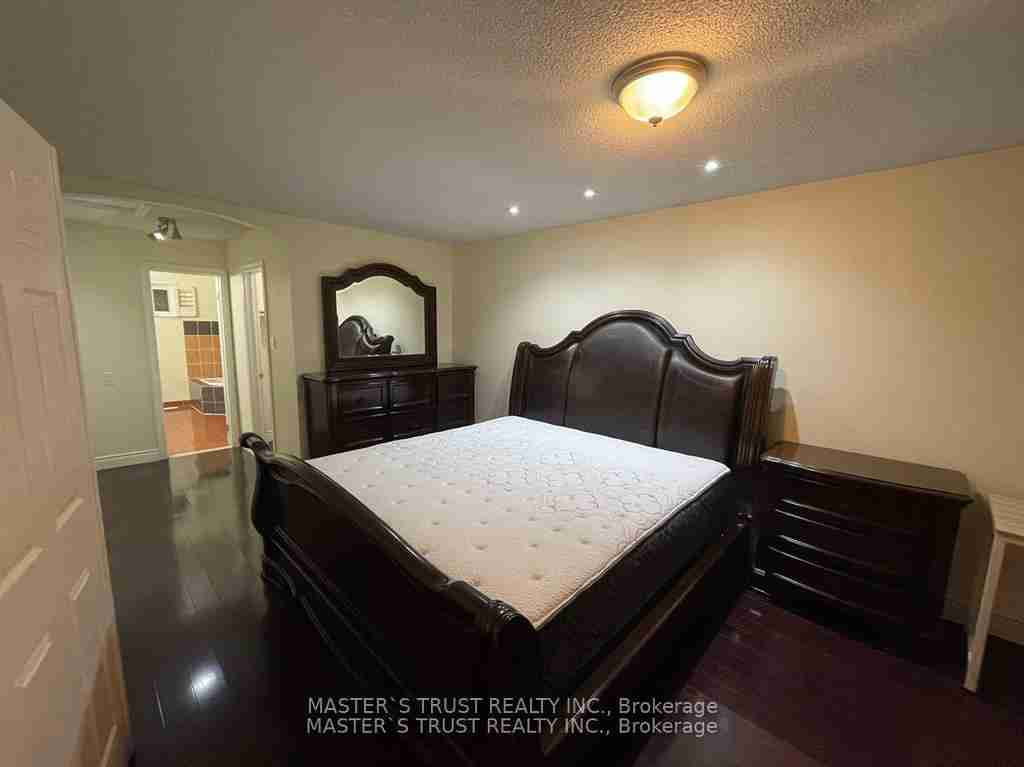 5019 Guildwood Mississauga - Property Image