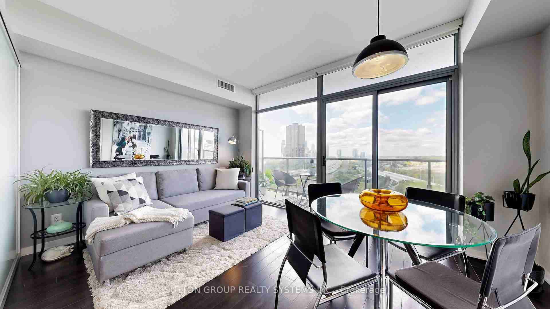 105 The Queensway Toronto W01 - Property Image