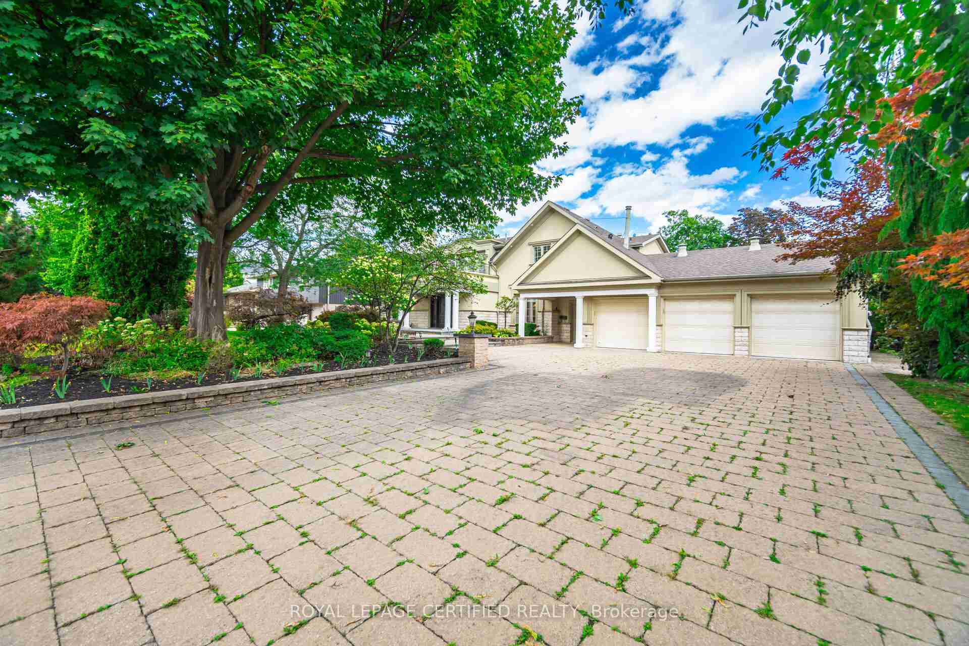 2197 Courrier Mississauga - Property Image