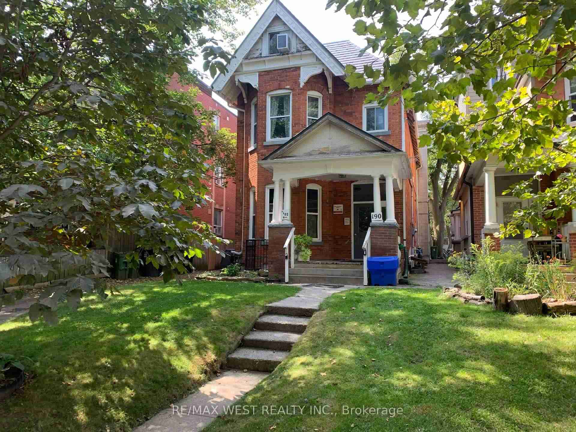 190 Dunn Toronto W01 - Property Image