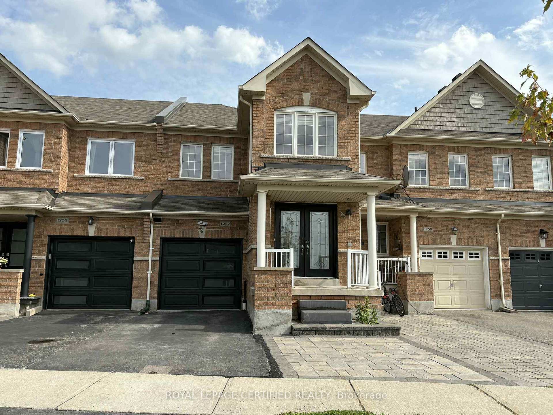 1252 Costigan