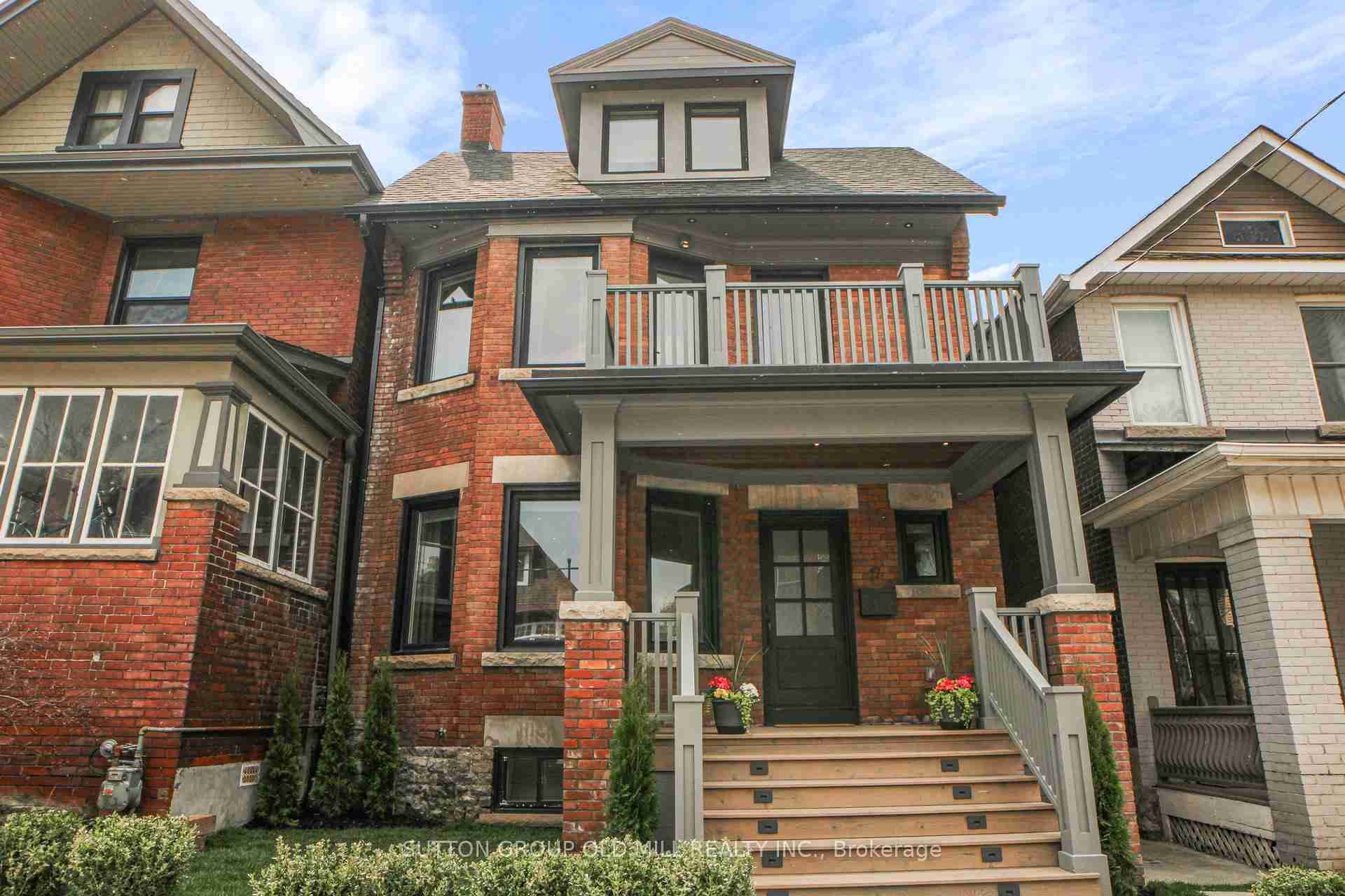 17 Grafton Toronto W01 - Property Image
