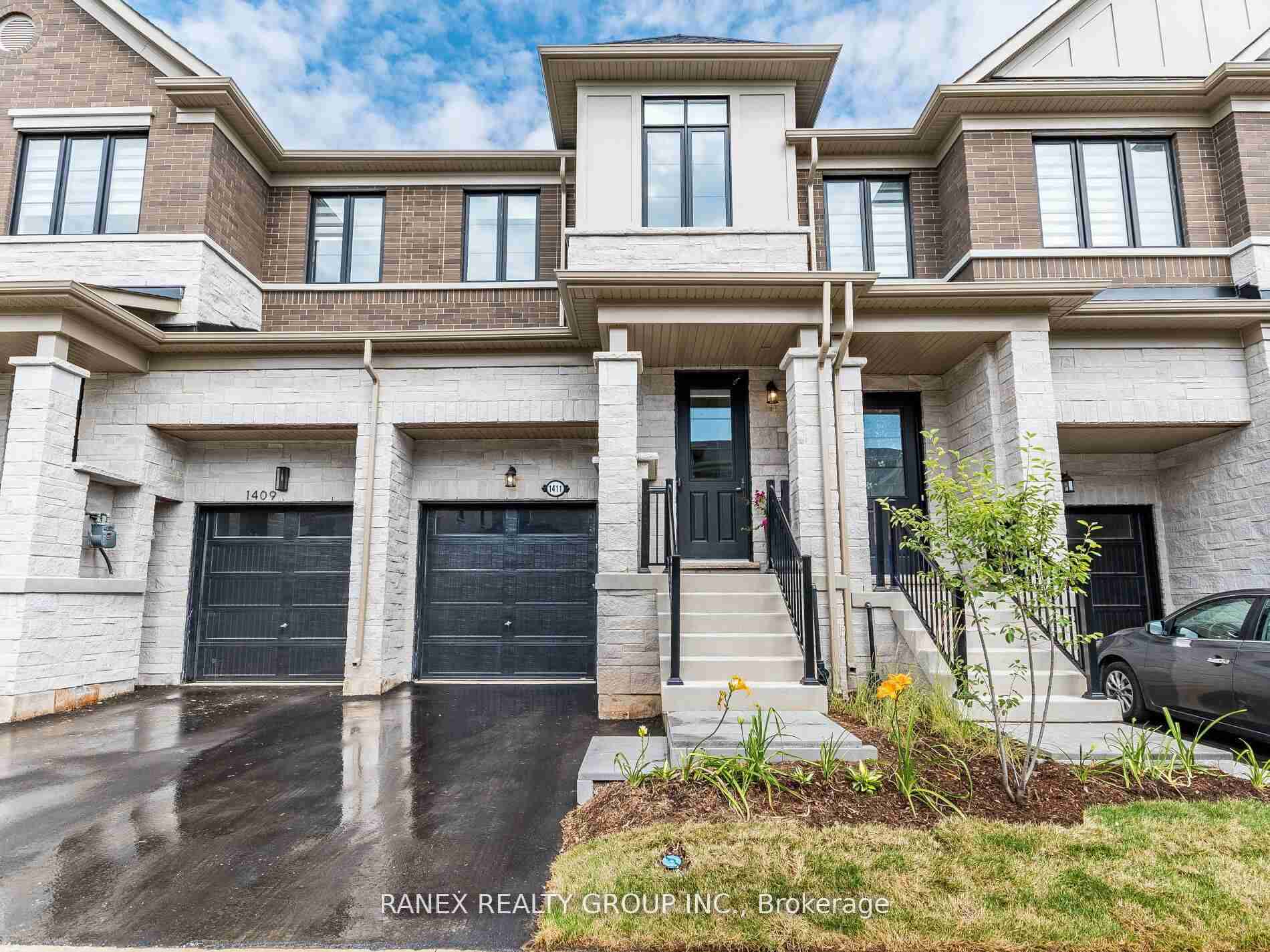 1411 Oakmont Burlington - Property Image