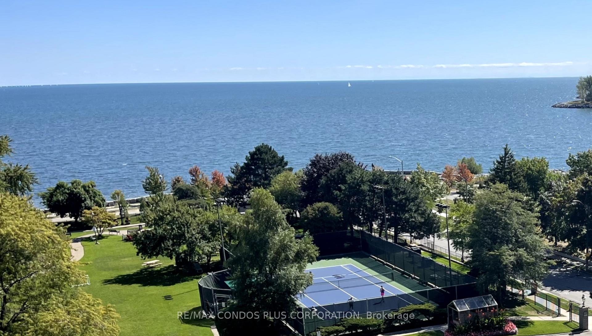 2045 Lake Shore