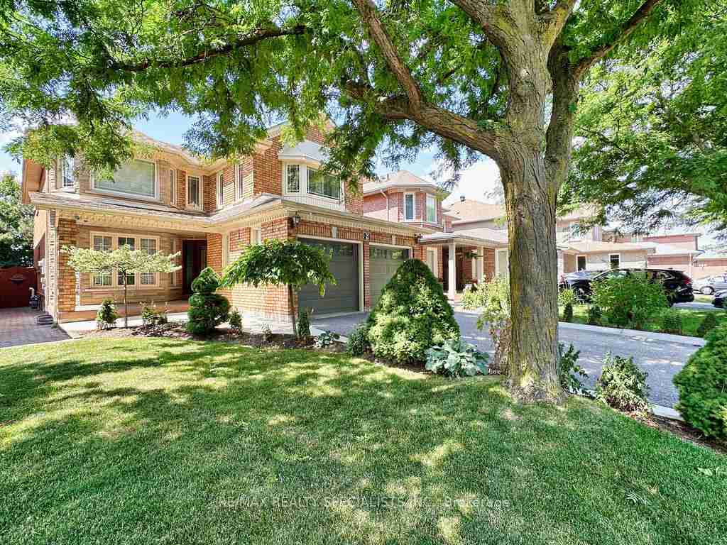 9 Siesta Brampton - Property Image