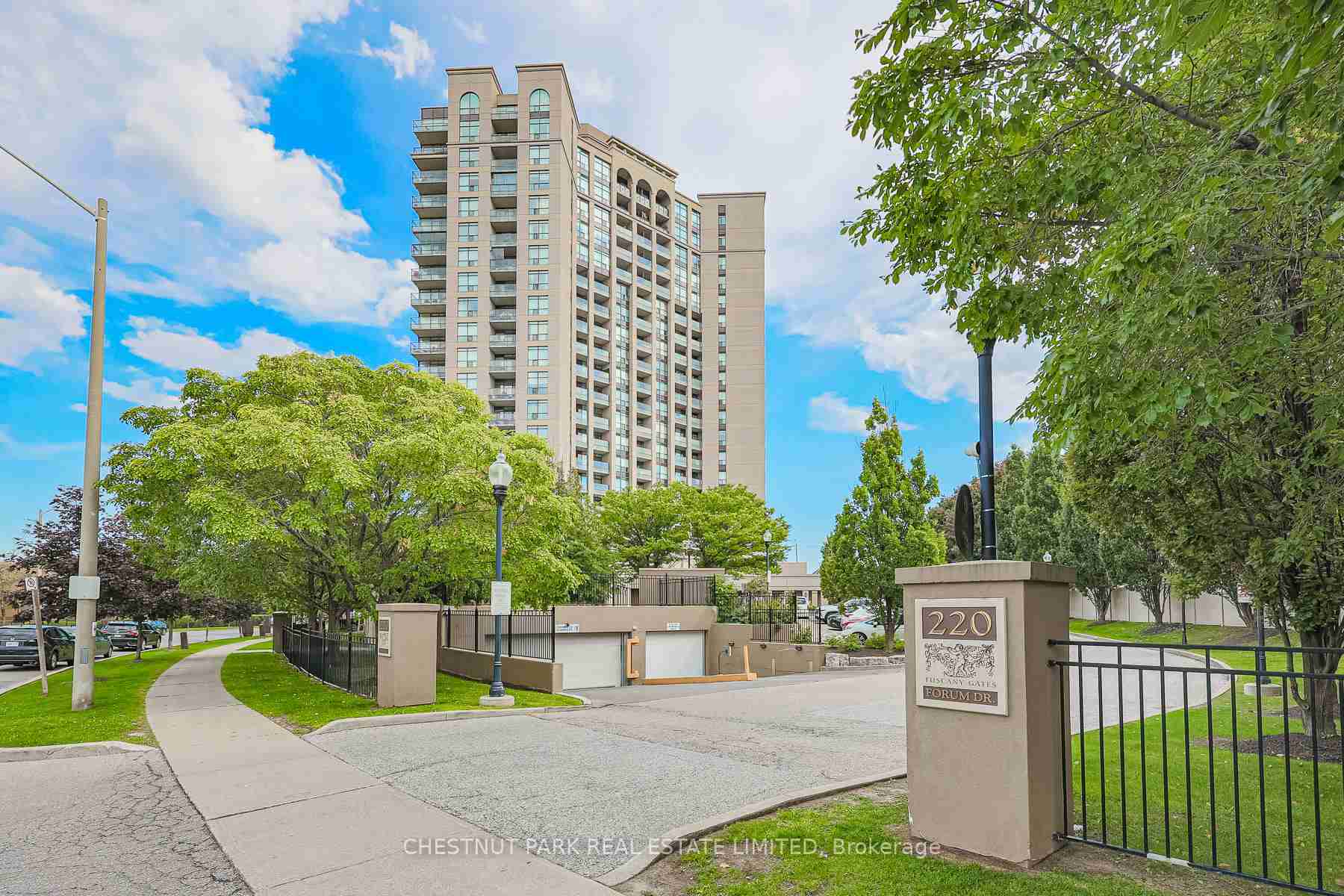 220 Forum Mississauga - Property Image