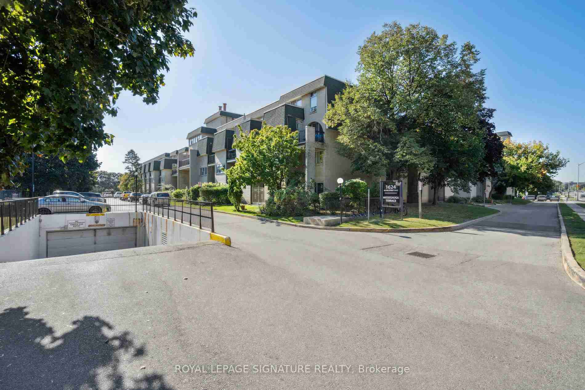 1624 Bloor Mississauga - Property Image