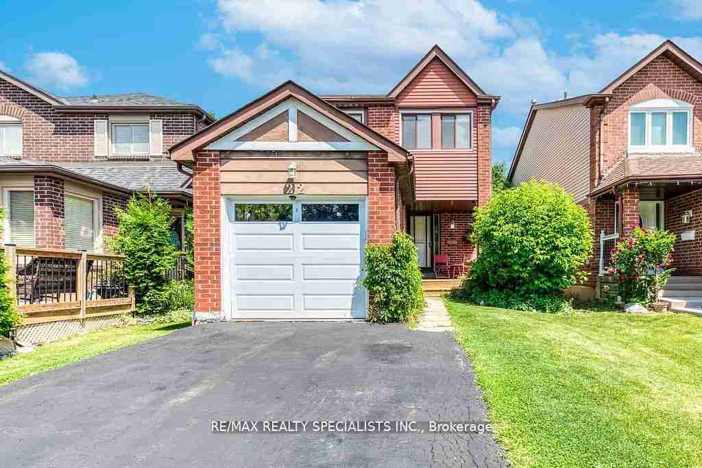 22 Scotia Brampton - Property Image