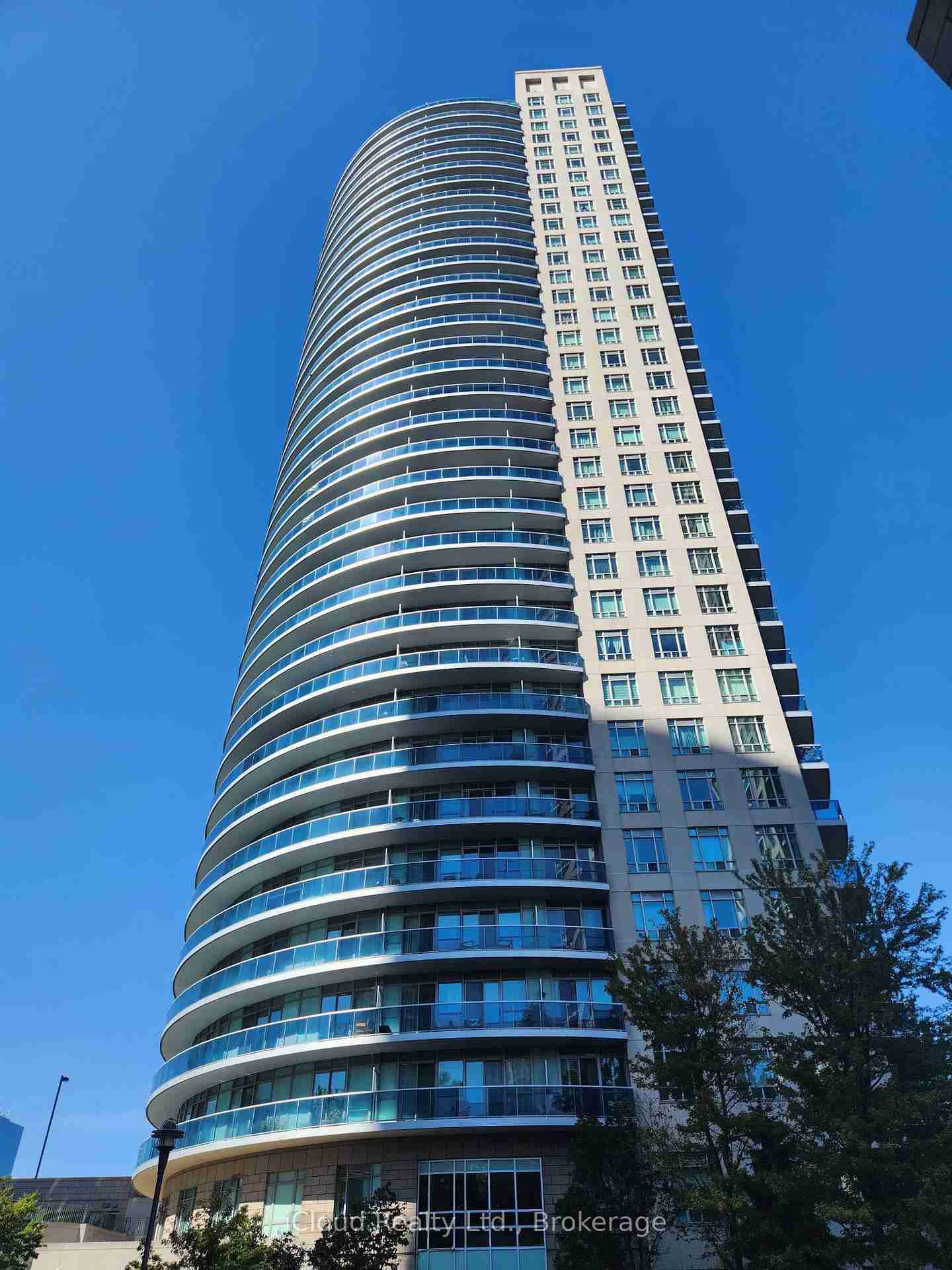 80 Absolute Mississauga - Property Image