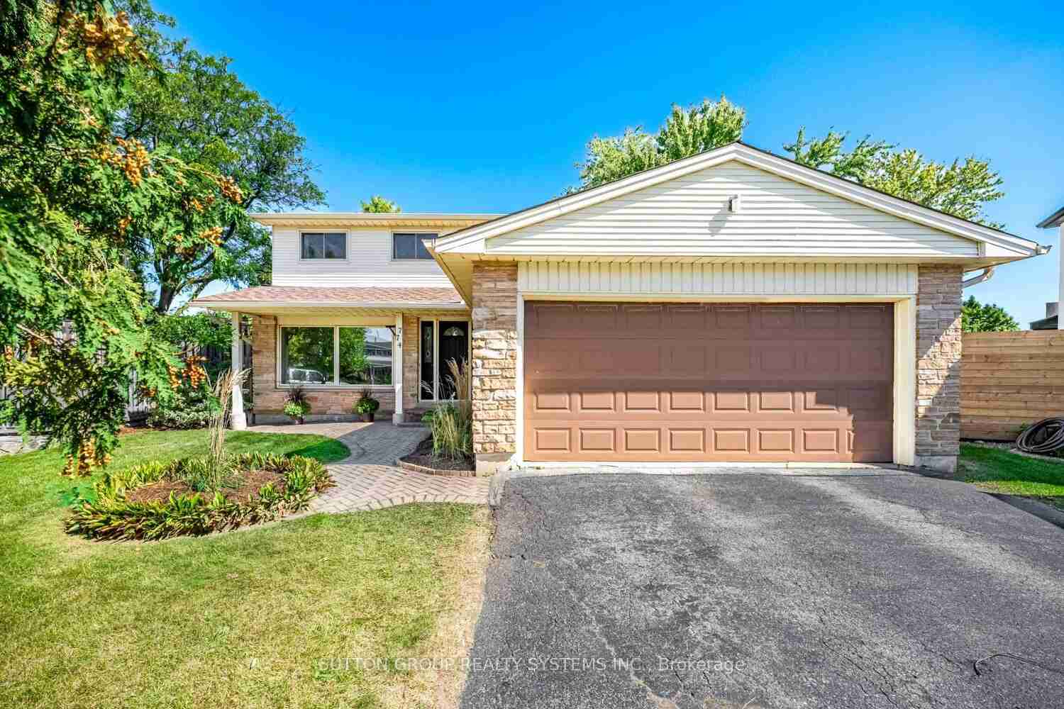 774 Banting Milton - Property Image