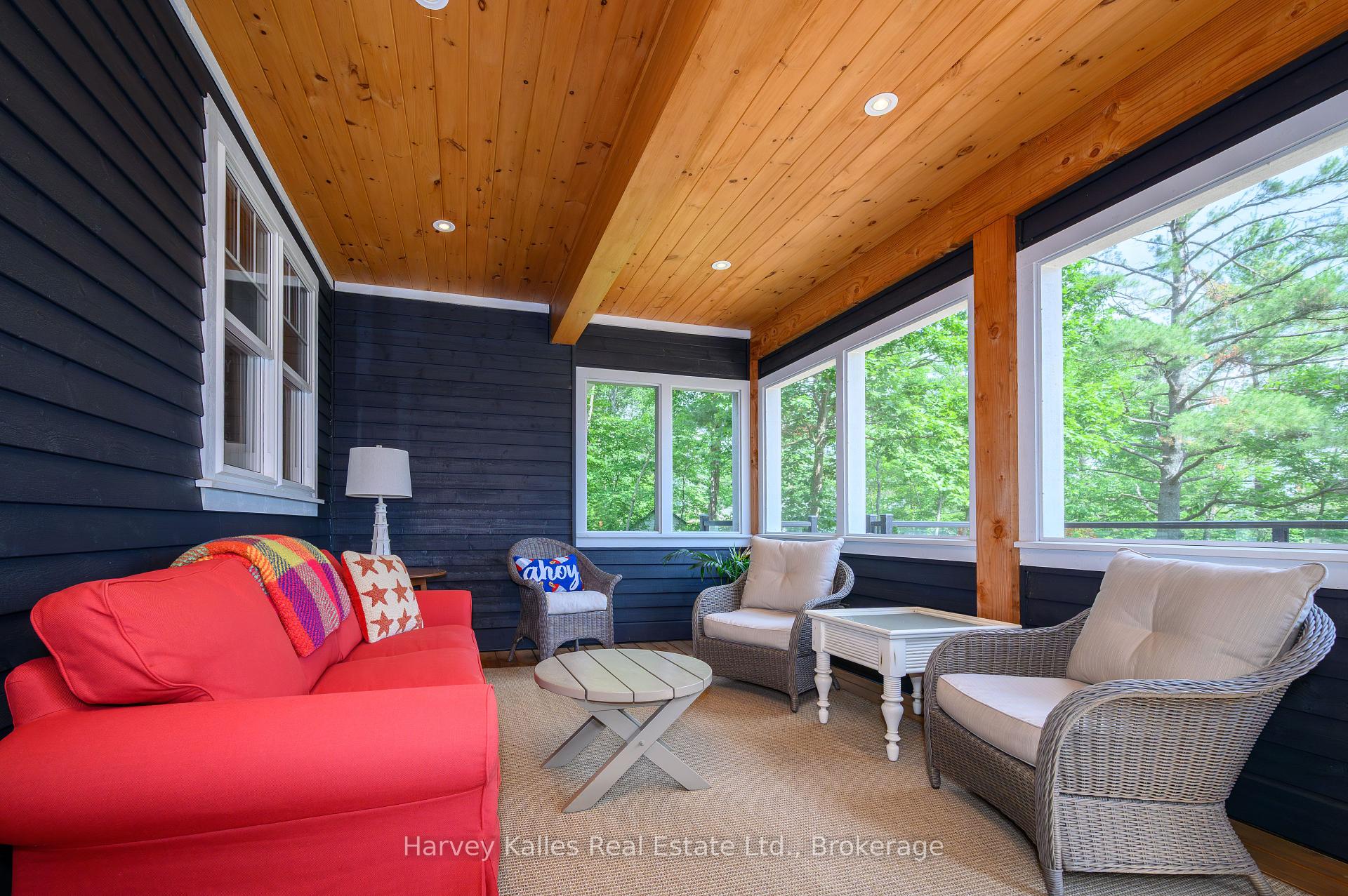 1045 LAKESHORE