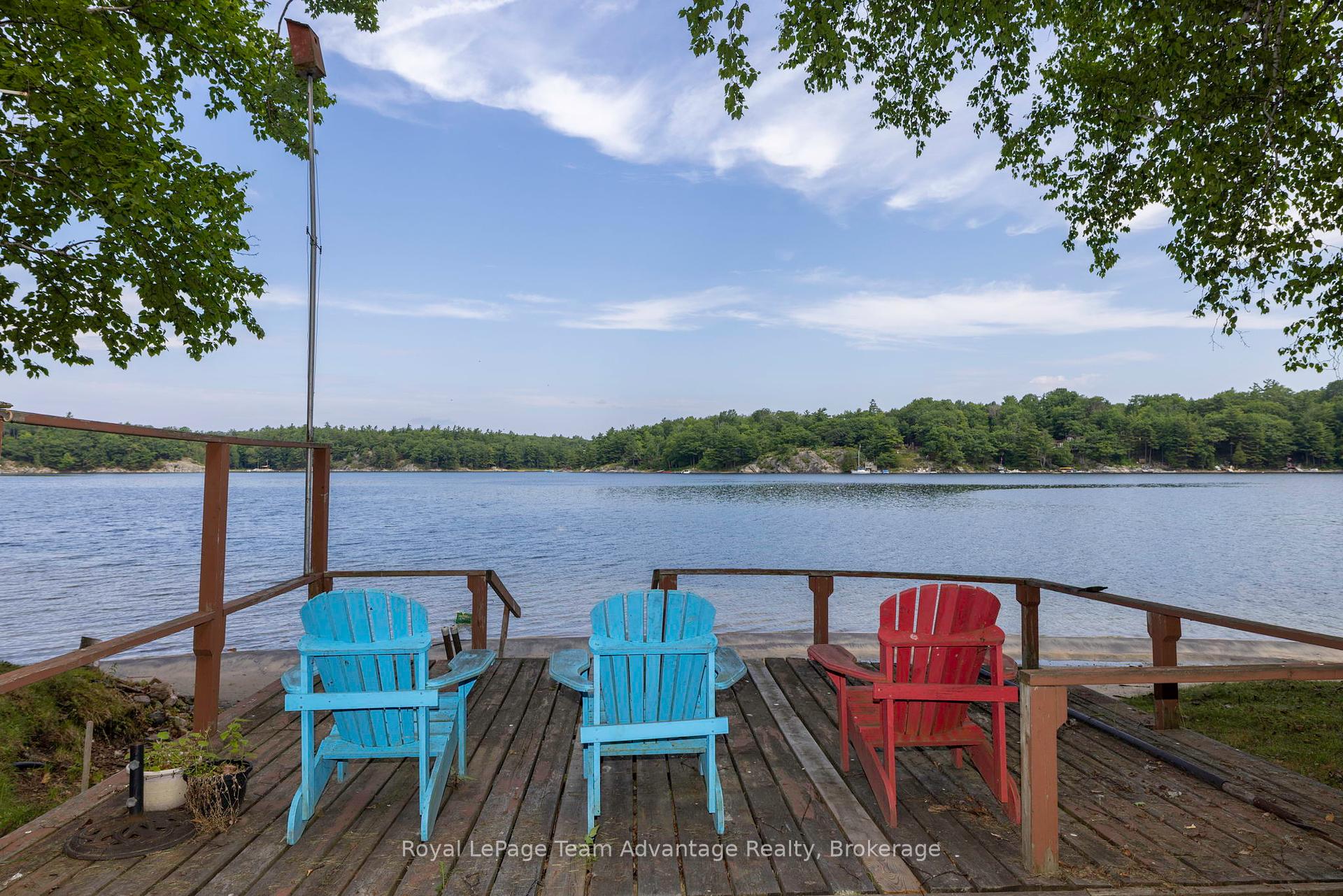 646 (125) OAK POINT