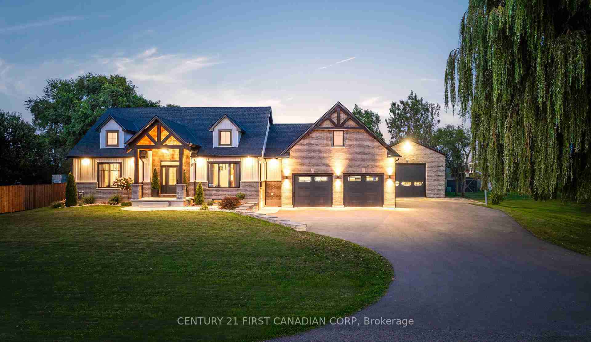 8848 Walker Malahide - Property Image