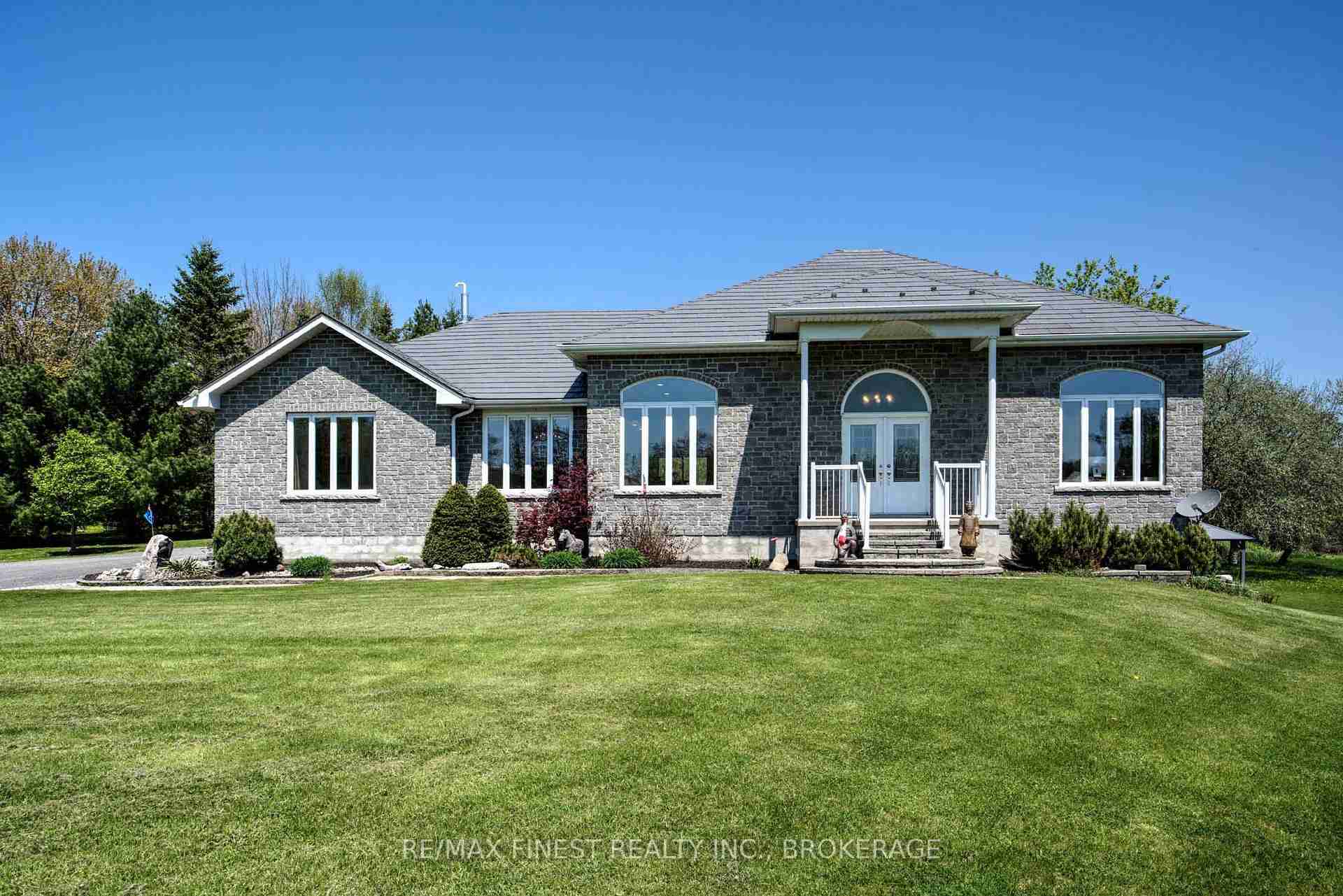 4362 Church Frontenac - Property Image