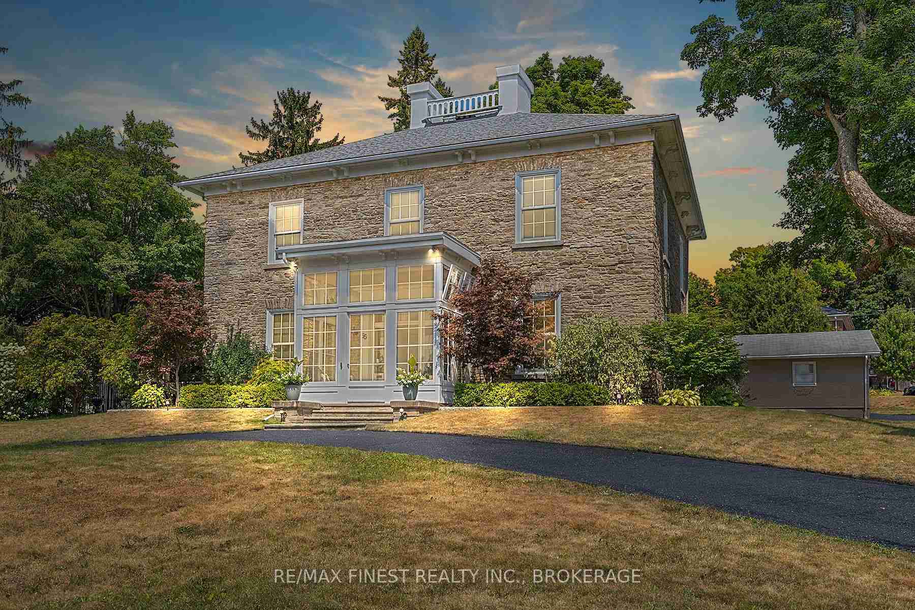 55 Cochrane Brockville - Property Image