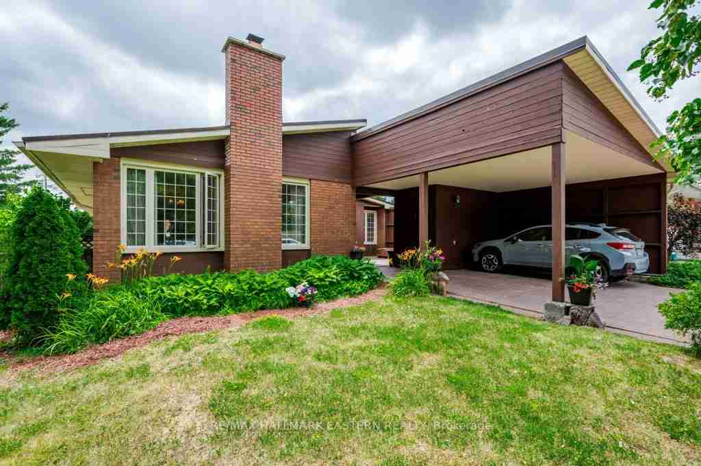 823 Wedgewood Peterborough - Property Image