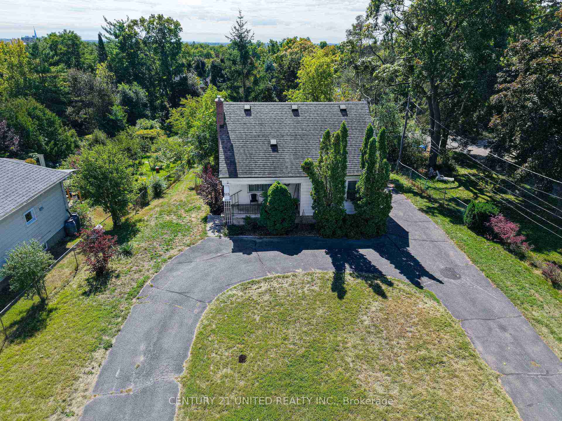 513 Parkhill Peterborough - Property Image