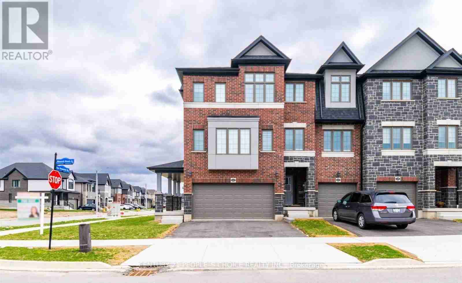 122 Monarch Woods Kitchener - Property Image