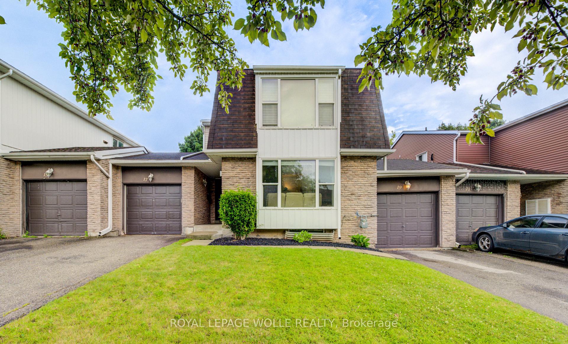 19 Hillbrook