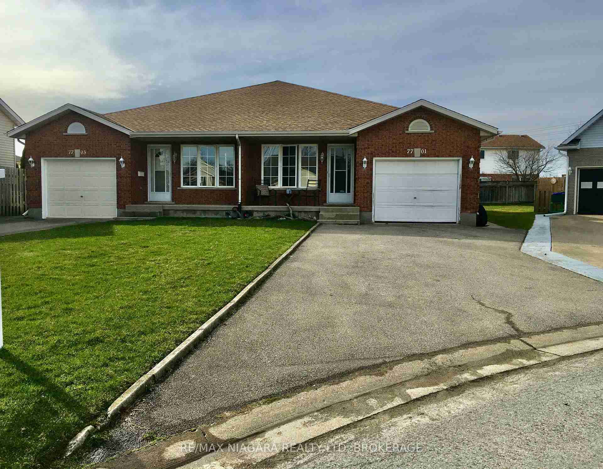 7701 Cortina Niagara Falls - Property Image